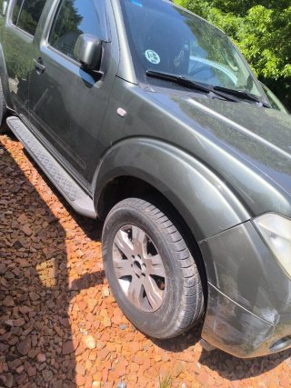 Nissan Pathfinder 2005