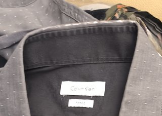 Camisa Calvin Klein Fitted Gris M