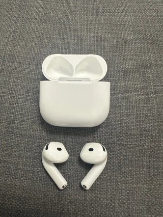 Auriculares Apple AirPods 4 -4XMKTF