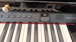 Piano de Cola Digital Ringway GDP6320