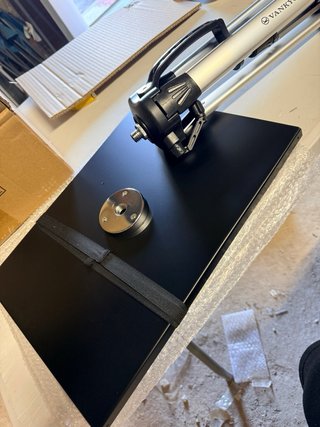 Trípode Portátil PT20 para Proyector/Laptop