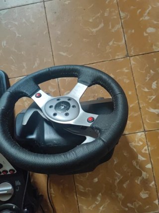 Volante Logitech G25 PC PS2 PS3