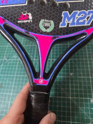 Pala de pádel Royal Padel Carbon M27 Reparada