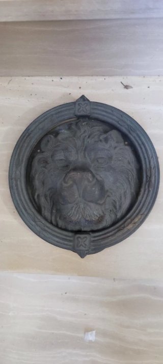 Battiporta Testa di Leone in Metallo