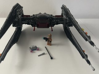 Lego Star Wars 75179 Kylo Ren