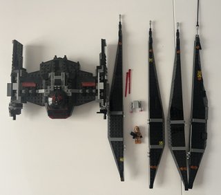 Lego Star Wars 75179 Kylo Ren