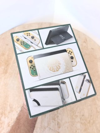 Nintendo Switch OLED The Legend of Zelda
