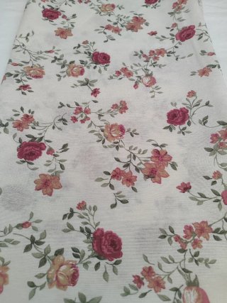 Tela loneta estampada rosas