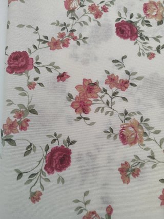 Tela loneta estampada rosas