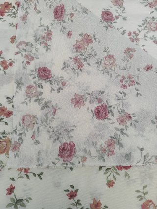Tela loneta estampada rosas