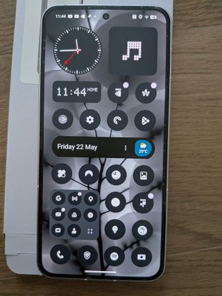 Nothing Phone (2) 512GB Blanco - Como Nuevo