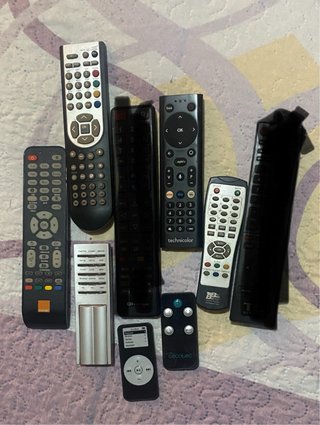 Lote de 9 mandos a distancia (separados también)