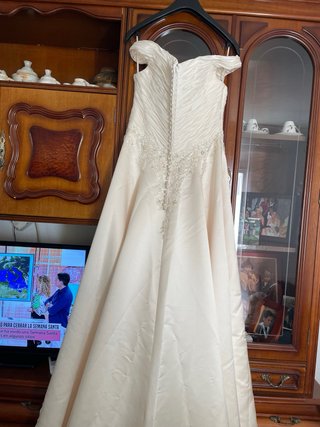Vestido de Novia Blanco con Pedrería