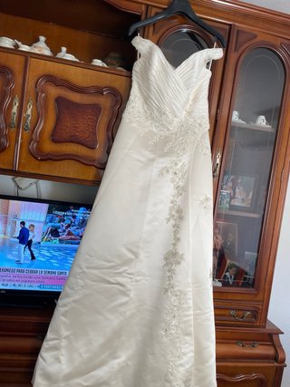 Vestido de Novia Blanco con Pedrería