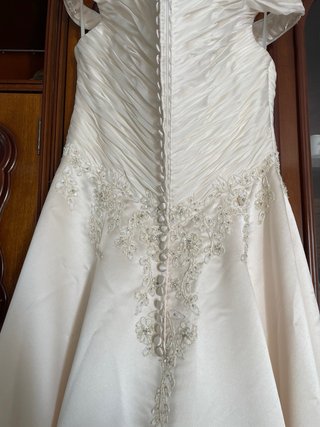 Vestido de Novia Blanco con Pedrería