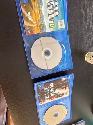 PS4 Juegos: Farming Simulator 17 y Mafia III