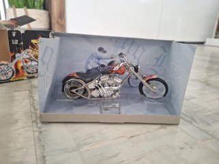 Moto Chopper West Coast Scala 1:18