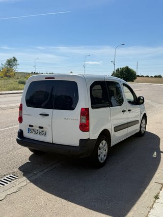 Peugeot Partner 2011