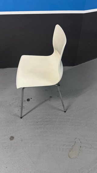4 Sillas de exterior beige