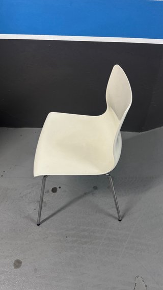 4 Sillas de exterior beige