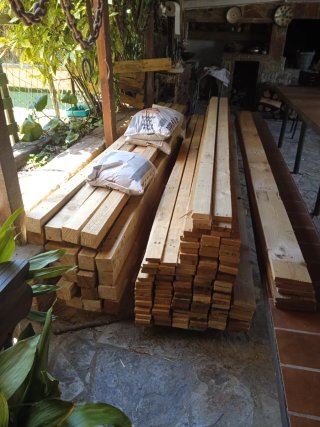 Llatas y viguetas de madera