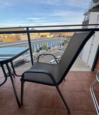 Juego mesa y sillas exterior, excelente estado