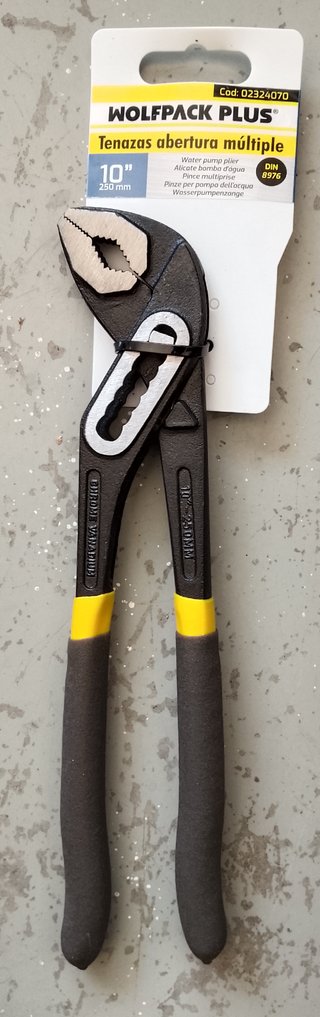 Llave ajuntable 12"+Tenaza apertura multiple 10"