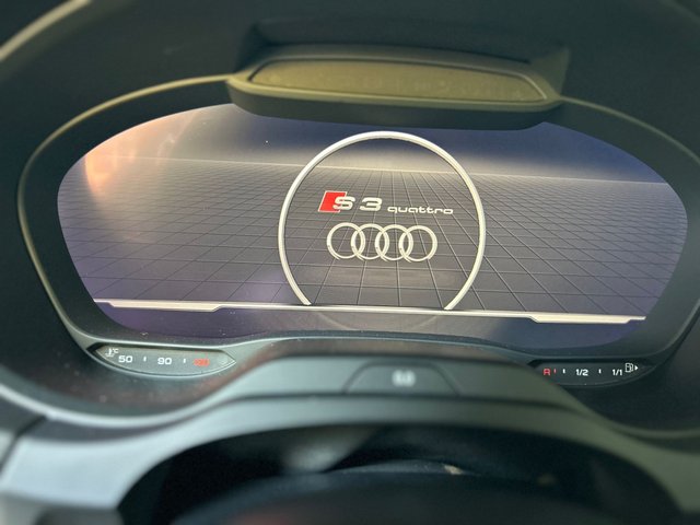 Audi A3 S3 2.0 TFSI quattro S tronic Sportback