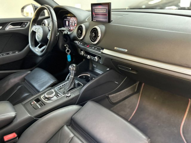 Audi A3 S3 2.0 TFSI quattro S tronic Sportback