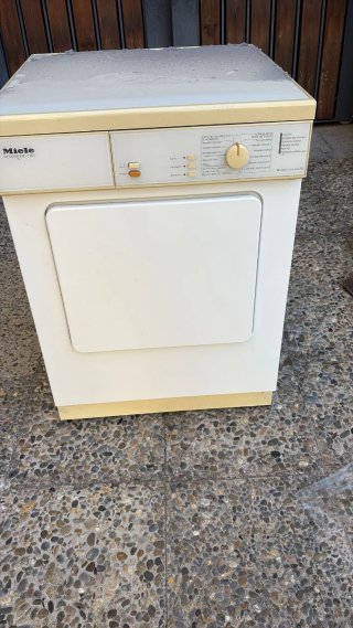 Secadora Miele Novotronic