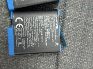 2 Batterie TELESIN + Caricatore 899789