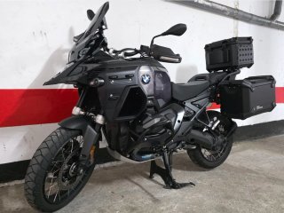 BMW R1300GS Adventure Triple Black Manual 2025