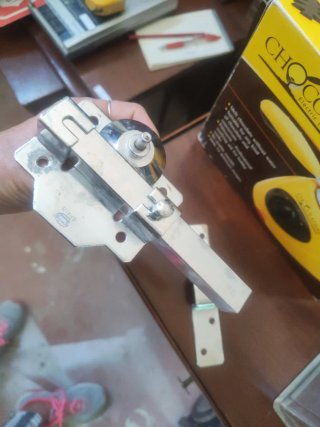 Cerradura de seguridad para garajes es grande