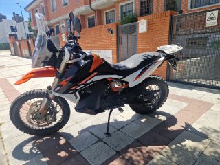 KTM 890 Adventure R, lista para arrancar y disfrut