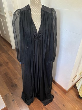 Elegante camisón / bata largo negro