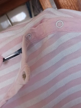 Maglietta Play Boy rosa con bottoncini