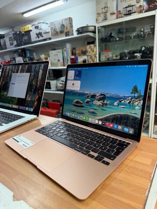 MacBook Air M1 13” 8GB RAM 256GB SSD