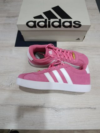 Deportivas Adidas rosas y blancas