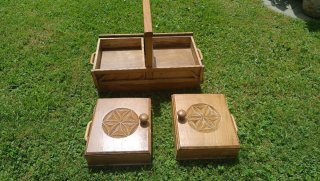 Costurero/ caja de castaño tallado, hecho a mano