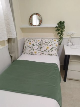 HABITACIÓN MONCLOA - Imagen 13