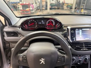 Peugeot 208 2014