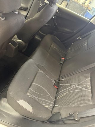 Peugeot 208 2014