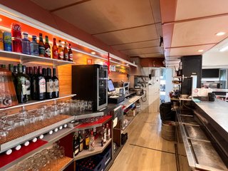 Bar/Bocatería Molino Rojo