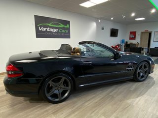 Mercedes-Benz  SL 2010