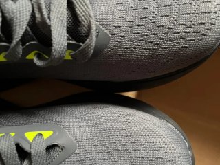 Zapatillas Nike Running Gris y Amarillo