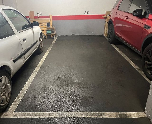 Garaje en alquiler en La Salut en Barcelona