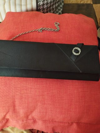 Bolso de mano vintage negro con cadena