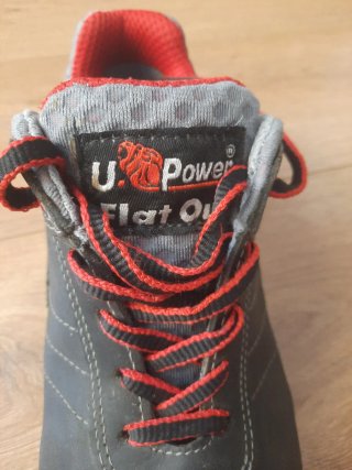 Zapatos de seguridad U Power negros y rojos