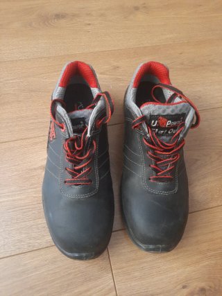 Zapatos de seguridad U Power negros y rojos