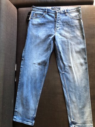 Vaqueros Emporio Armani Edición Limitada+Cinturón
